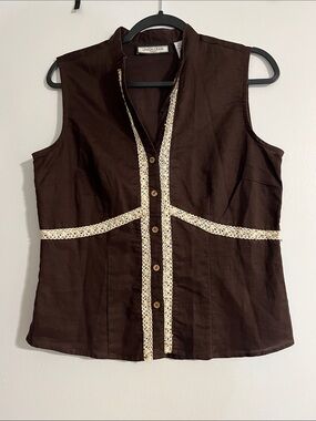 Lemon Grass Brown Sleeveless Button-Front Blouse with Cream Crochet Trim